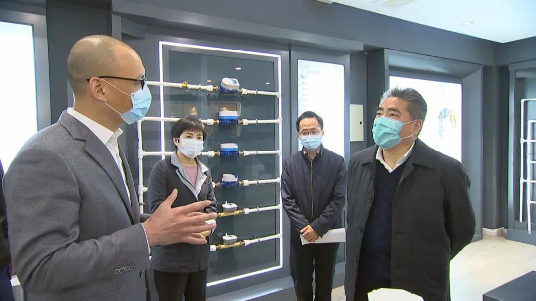 市委書記、市人大常委會主任項雪龍到騰越科技調(diào)研一季度生產(chǎn)經(jīng)營情況 
